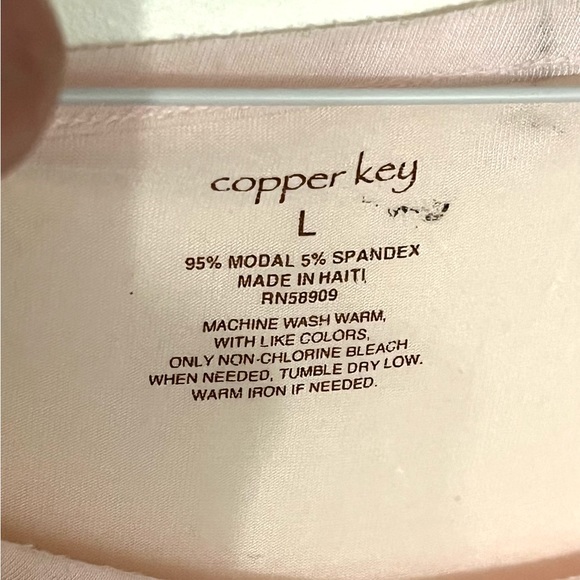 COPPER KEY sheer baby pink size Large lightweight woman’s top. Gently us… - Picture 7 of 7